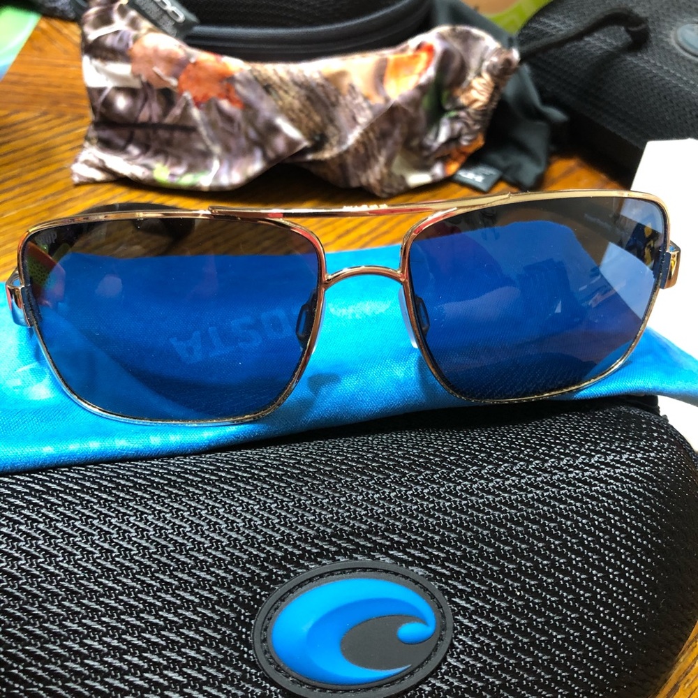 Like new Costa sunglasses